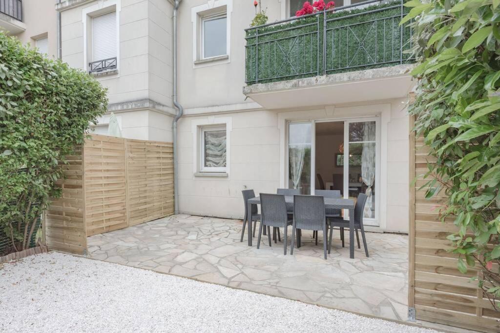 Garden Apartment Next To Disneyland Bussy-Saint-Georges Exteriör bild